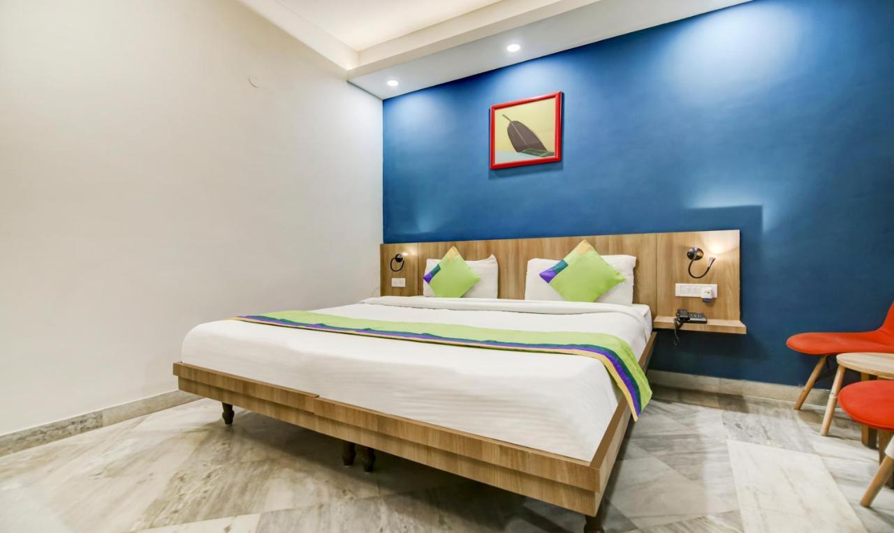 Treebo Mall View, Dlf Phase II Gurgaon Dış mekan fotoğraf